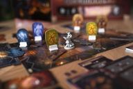 Gloomhaven: Mercenary Pack – Hail, Irritable Enchanter komponenten