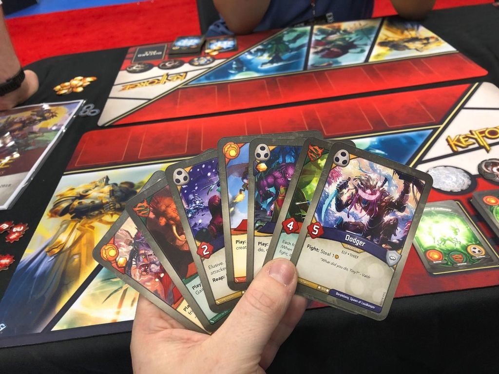 Keyforge: Il Richiamo degli Arconti gameplay