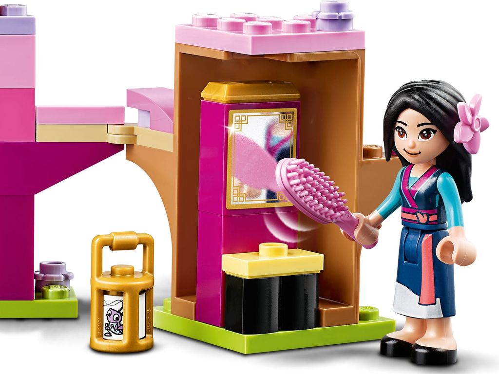 LEGO® Disney Le terrain d'entraînement de Mulan intérieur