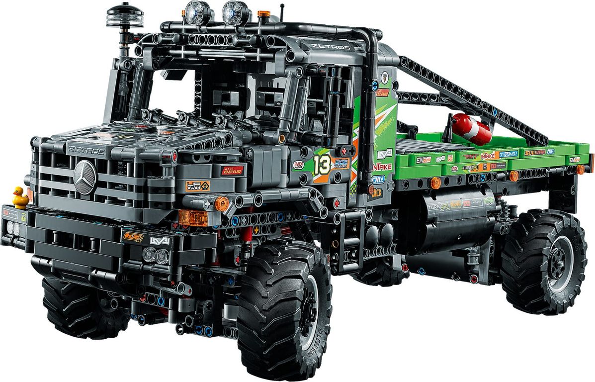 LEGO® Technic Camion fuoristrada 4x4 Mercedes-Benz Zetros componenti