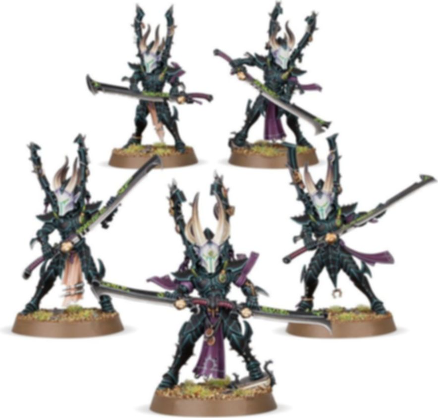 Warhammer 40,000: Drukhari Incubi miniatures