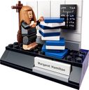 LEGO® Ideas Women of NASA components