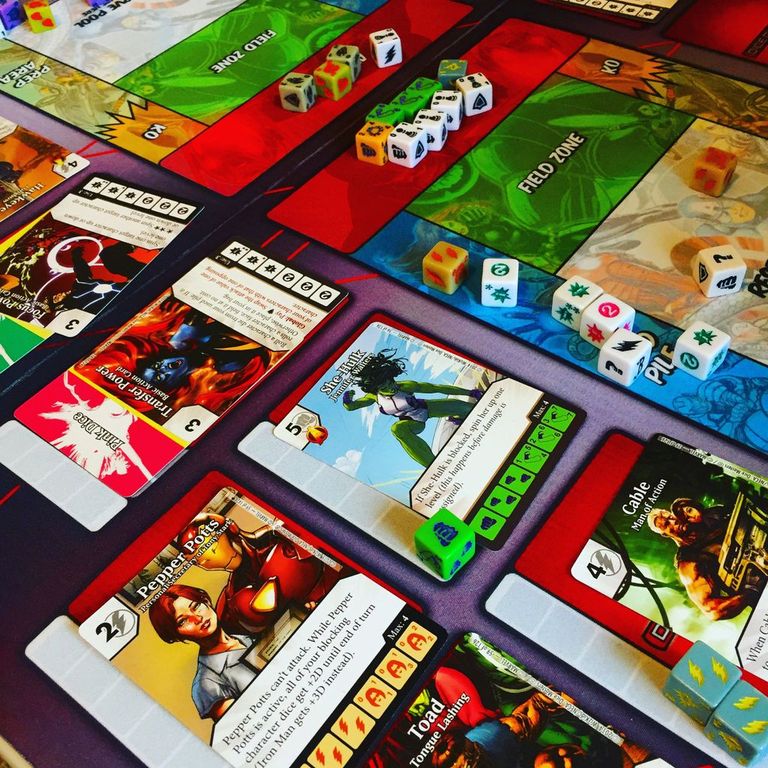 Marvel Dice Masters: Age of Ultron jugabilidad