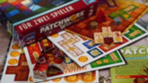 Patchwork: Winter Edition components