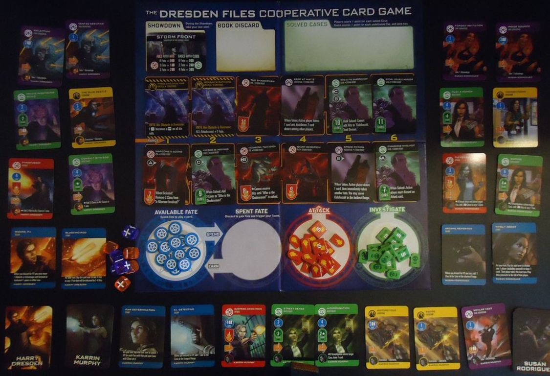 The Dresden Files Cooperative Card Game componenti