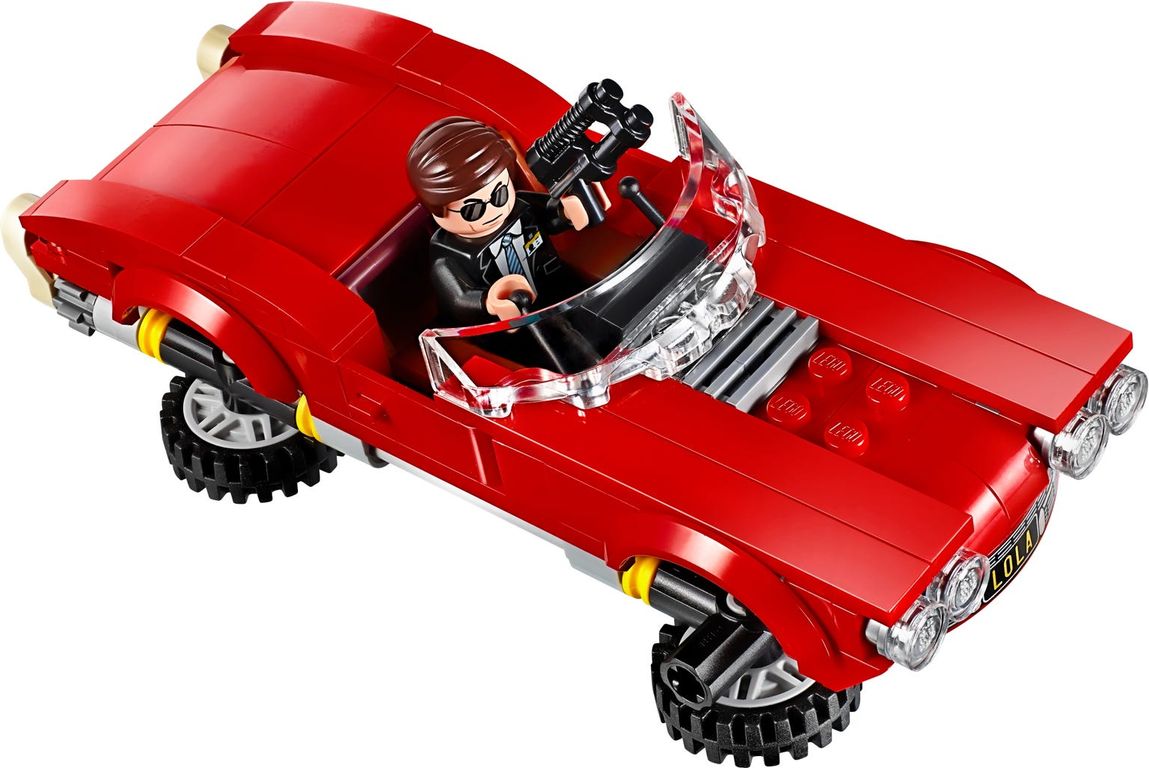LEGO® Marvel Iron Man: Detroit Steel Strikes vehicle