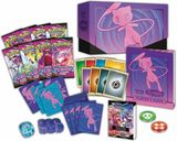 Pokémon TCG: Sword & Shield - Fusion Strike Elite Trainer Box components