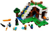 LEGO® Minecraft The Waterfall Base components