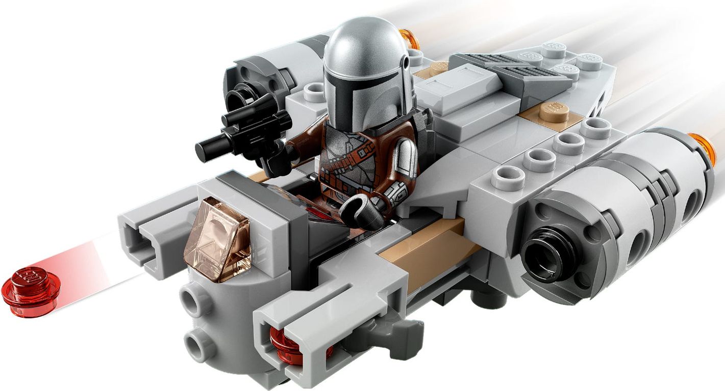 LEGO® Star Wars The Razor Crest™ Microfighter gameplay