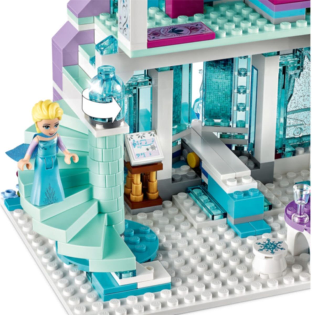 LEGO® Disney Elsa's Magical Ice Palace gameplay