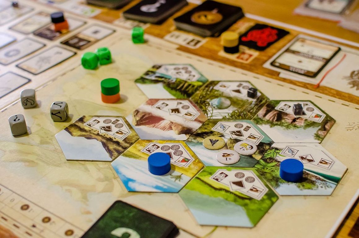 Robinson Crusoe: Adventures on the Cursed Island gameplay