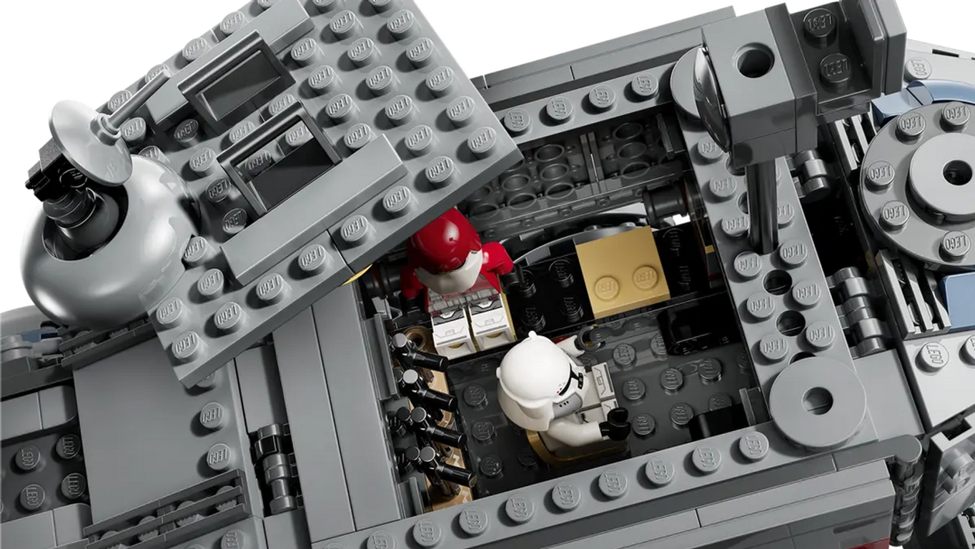 LEGO® Star Wars Republic Juggernaut interior