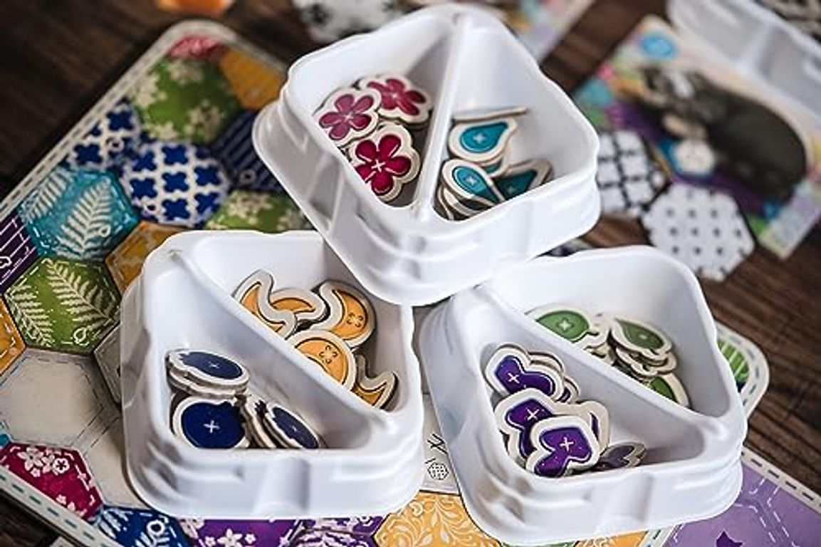 X-Trayz Token Tray components