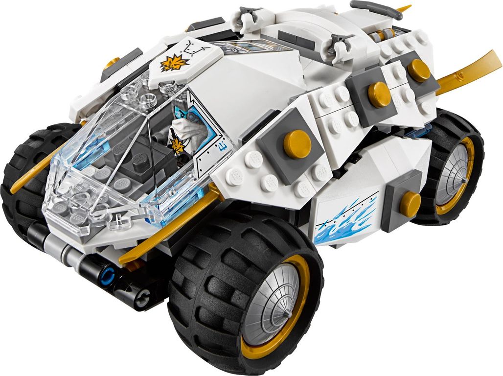 LEGO® Ninjago Titanium Ninja Tumbler components
