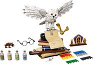 LEGO® Harry Potter™ Hogwarts™ Icons - Collectors' Edition components