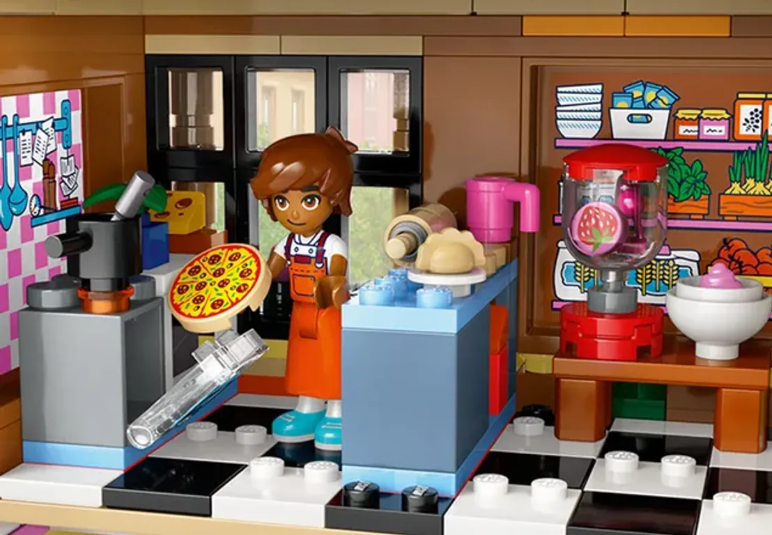 LEGO® Friends Ristorante e Scuola di cucina interno