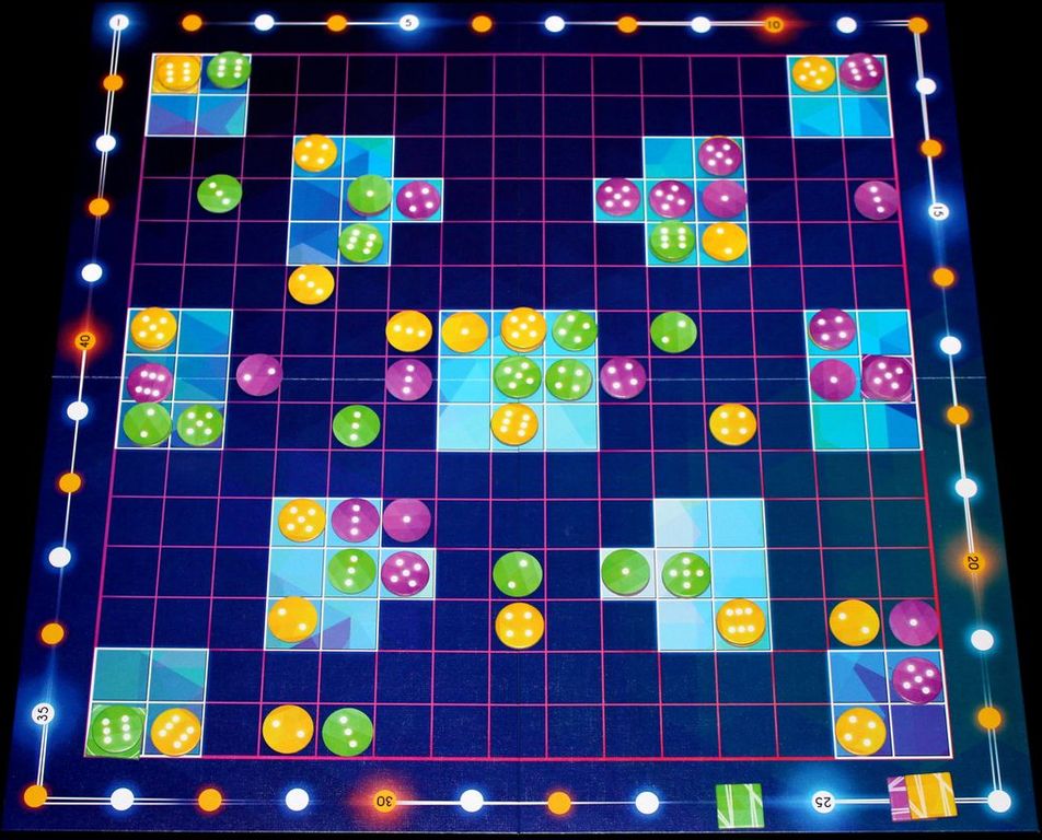 Glüx game board