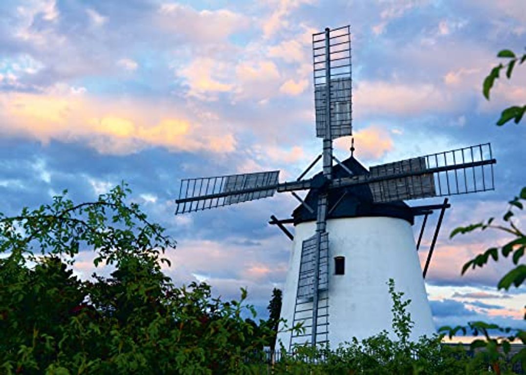 Moulin à vent près de Retz