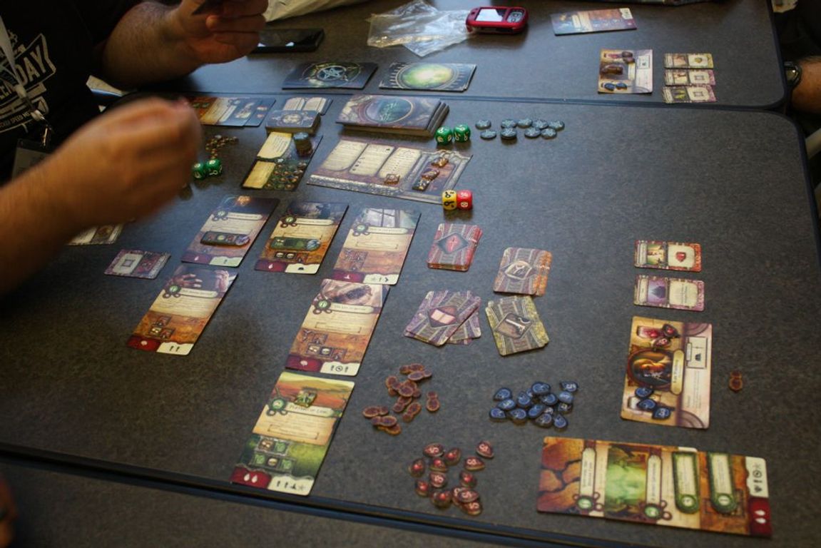 Elder Sign gameplay