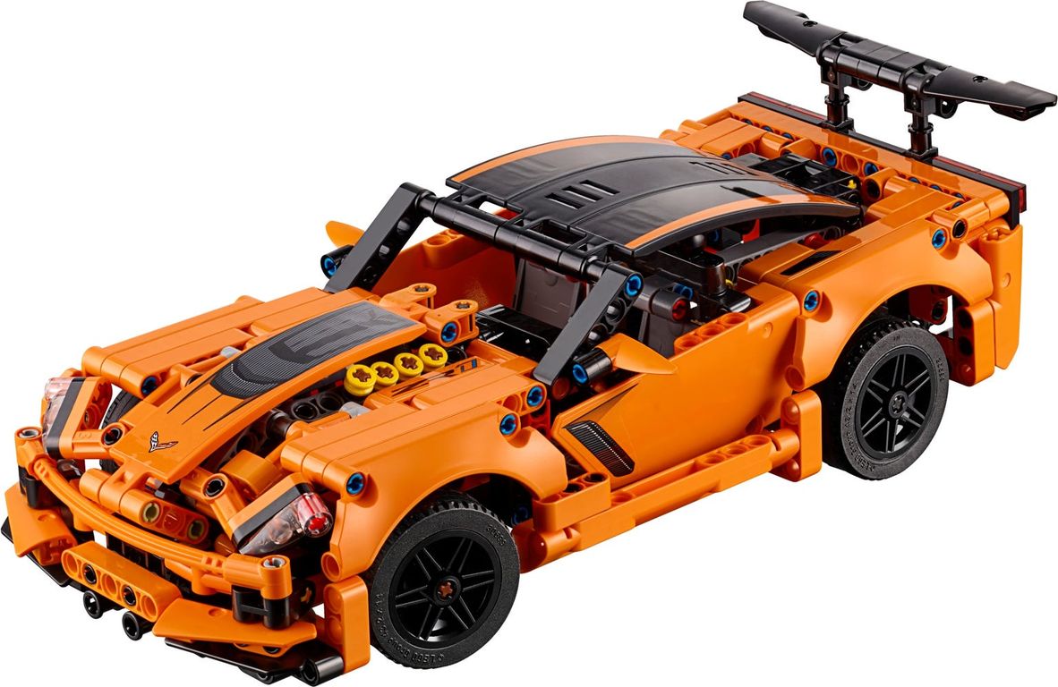LEGO® Technic Chevrolet Corvette ZR1 components
