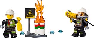 LEGO® City Feuerwehrfahrzeug mit fahrbarer Leiter minifiguren