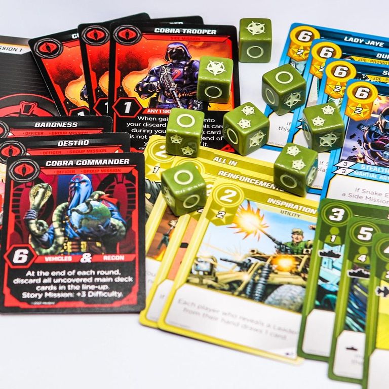 G.I. JOE Deck-Building Game components