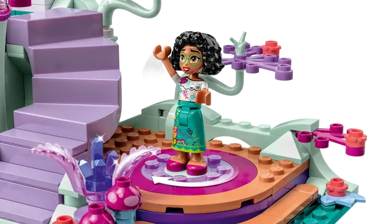LEGO® Disney The Enchanted Treehouse minifigures