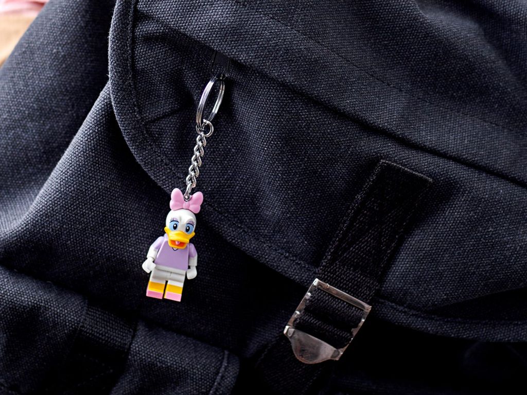 LEGO® Disney Daisy Duck Keyring