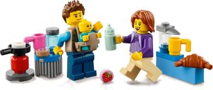 LEGO® City Holiday Camper Van minifigures