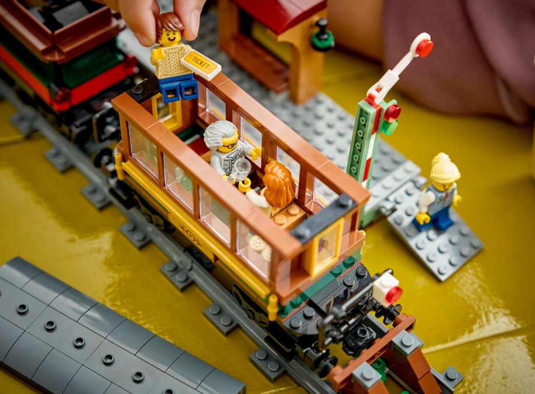 LEGO® City Vintage Steam Train interior