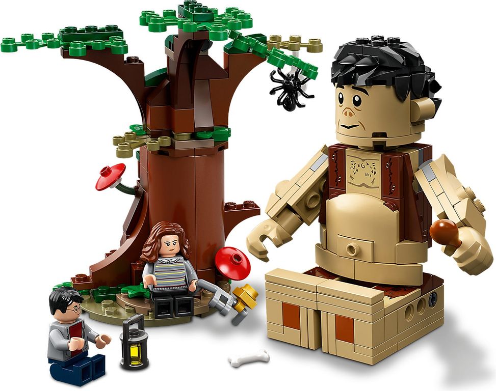 LEGO® Harry Potter™ Forbidden Forest: Umbridge's Encounter components