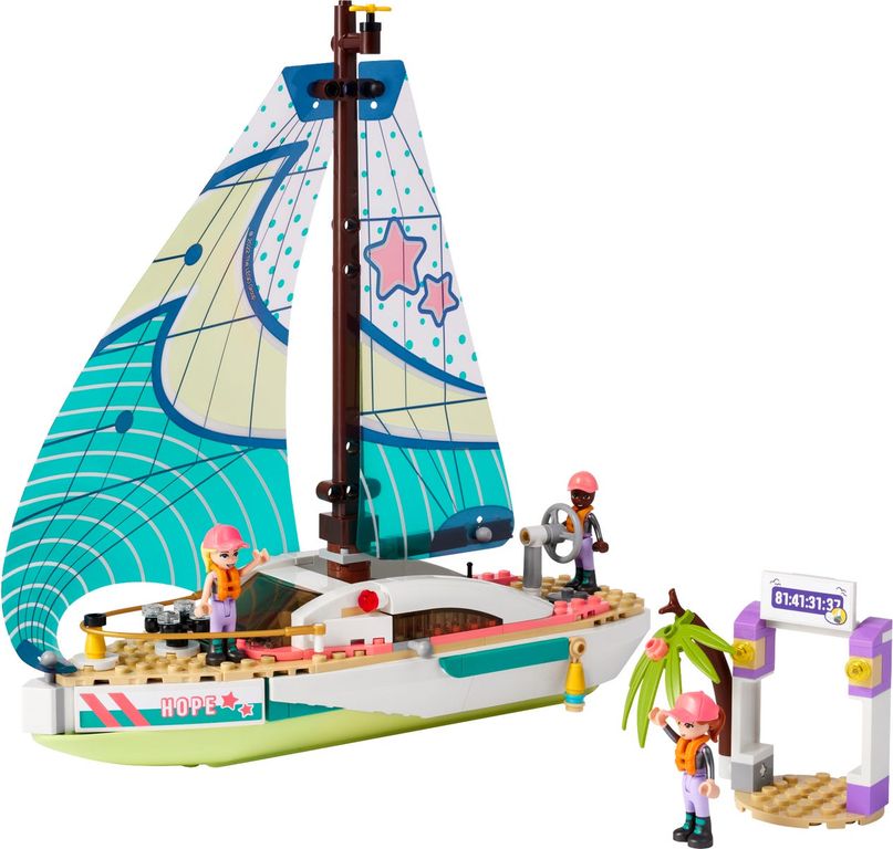 LEGO® Friends Stephanie's Sailing Adventure components