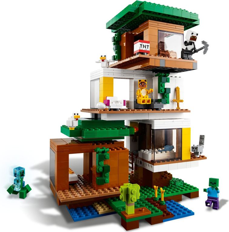 LEGO® Minecraft The Modern Treehouse gameplay