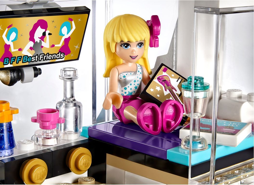 LEGO® Friends Pop Star Tour Bus components