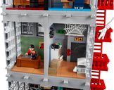 LEGO® Marvel Daily Bugle interior