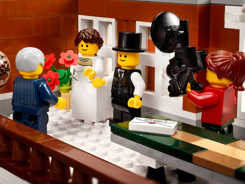 LEGO® Icons Town Hall interior