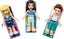 LEGO® Friends Bosque: Autocaravana y Barco de Vela minifiguras