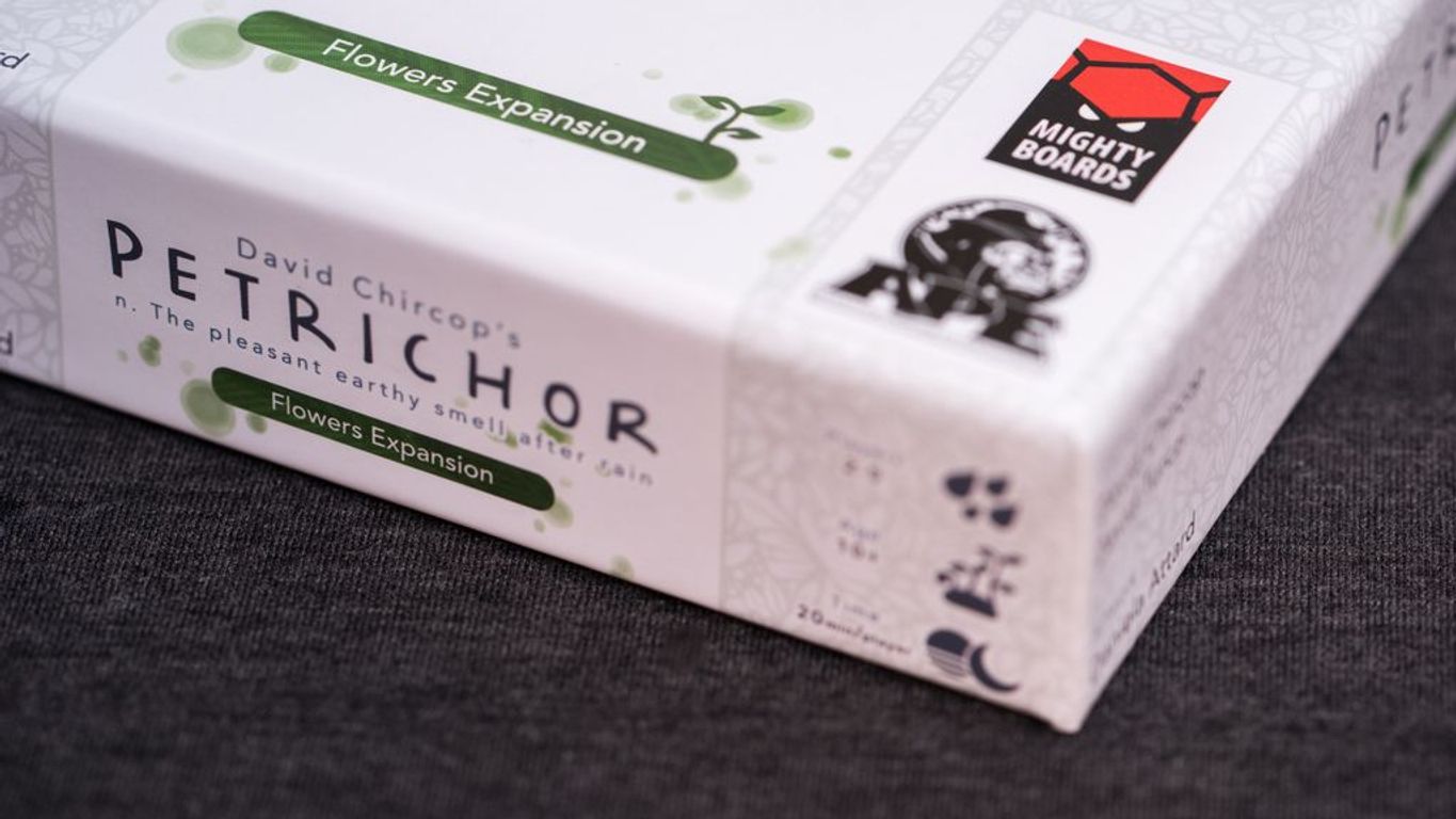 Petrichor: Flowers caja