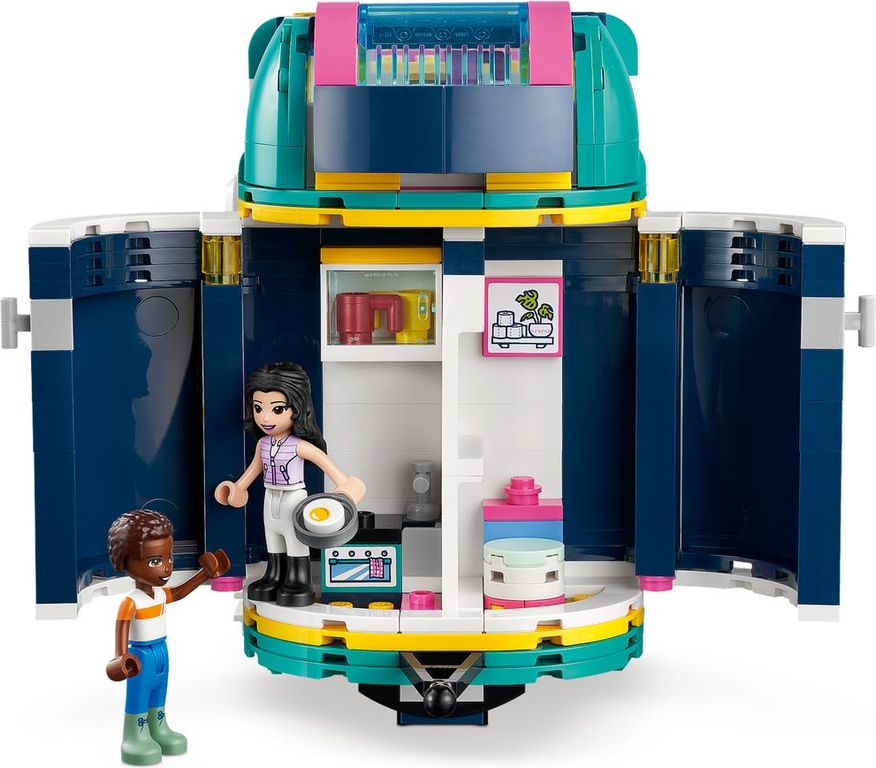 LEGO® Friends Horse Show Trailer back side