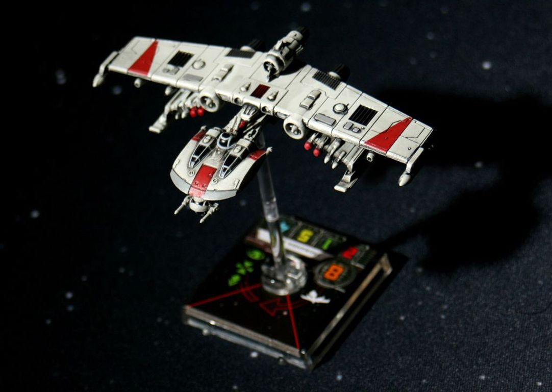 Star Wars: X-Wing Miniatures Game - K-wing Expansion Pack miniatures