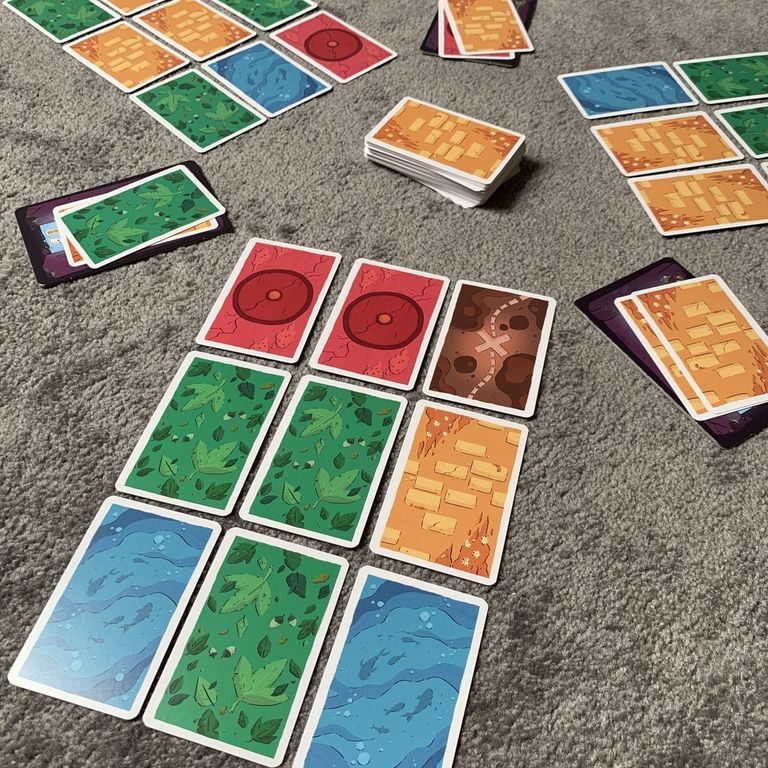 Abrakadabrien: Das magische Kartenspiel jugabilidad