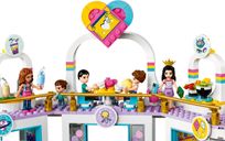 LEGO® Friends Heartlake City Shopping Mall gameplay