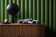 LEGO® Technic PEUGEOT 9X8 24H Le Mans Hybrid Hypercar componenti