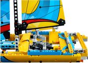 LEGO® Technic Racing Yacht interior