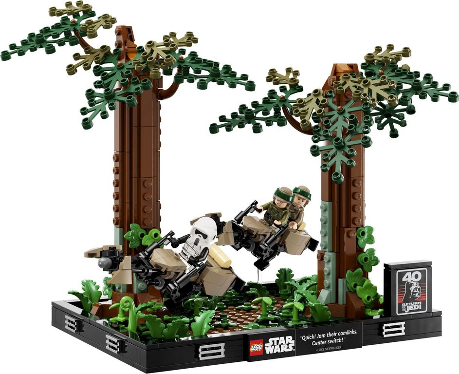 LEGO® Star Wars Endor™ Speeder Chase Diorama