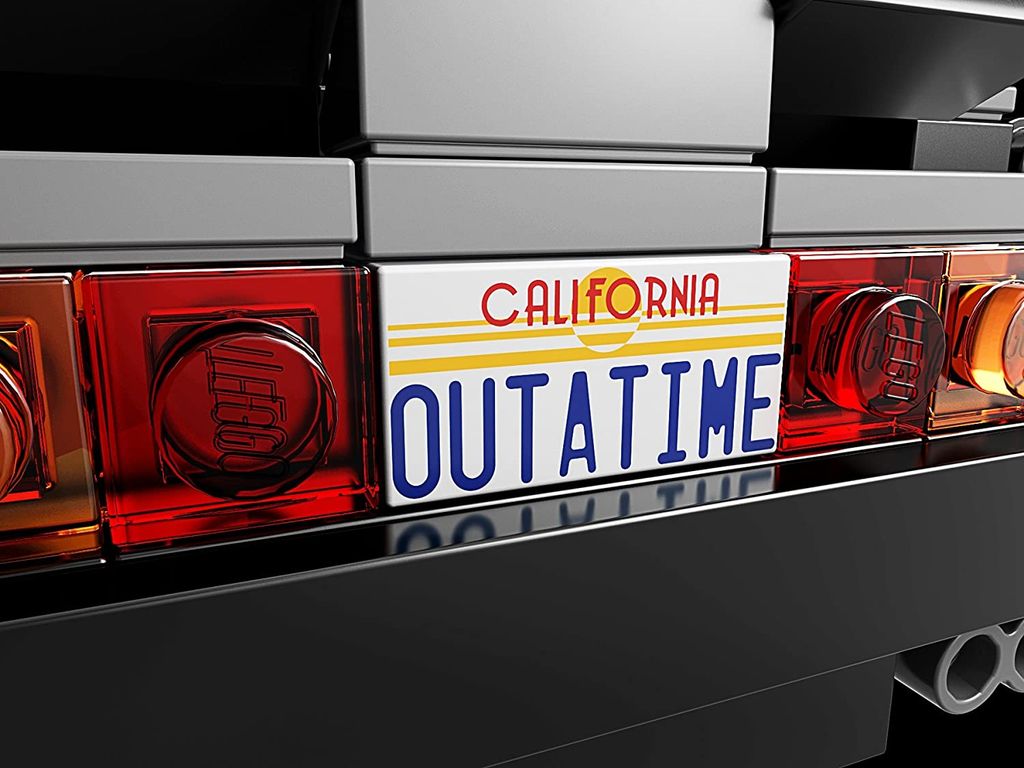 LEGO® Ideas The DeLorean Time Machine reverso