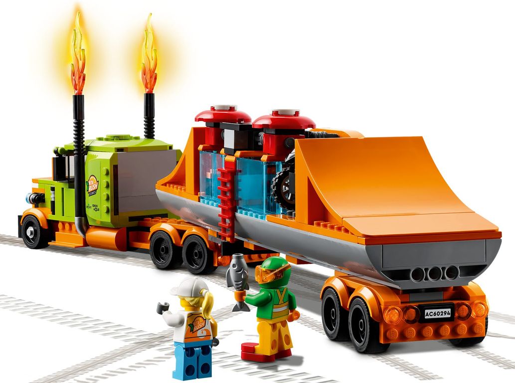 LEGO® City Le camion de spectacle des cascadeurs composants