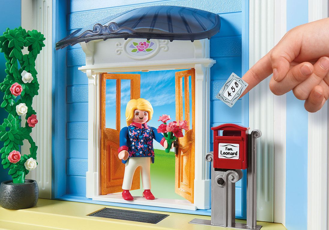 Playmobil® Dollhouse Large Dollhouse minifigures