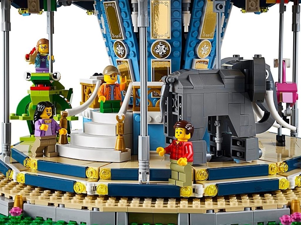 LEGO® Icons Carousel interior