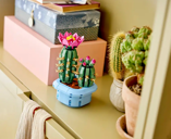 LEGO® Botanicals Blühender Kaktus